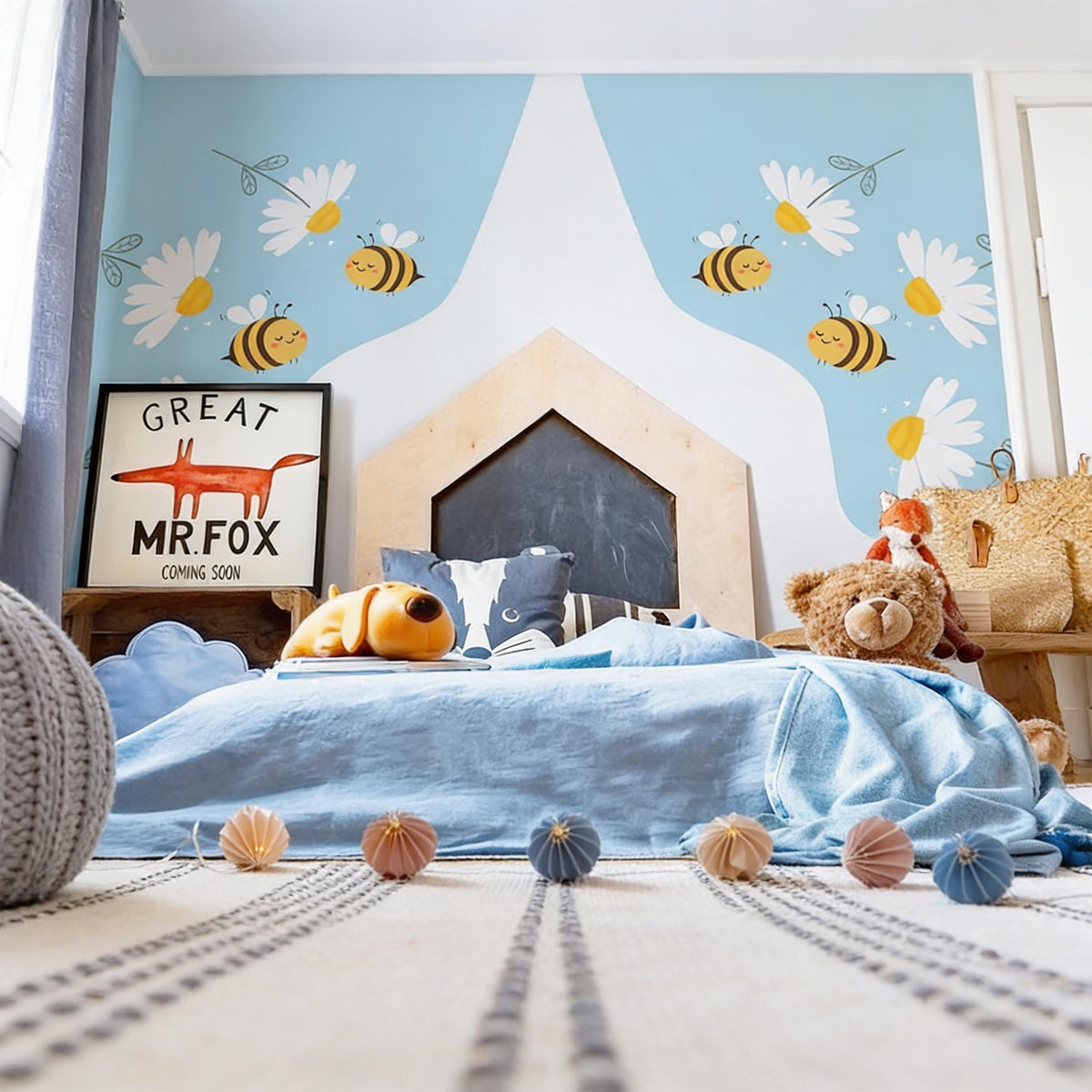 Close-up detail of bee corner wall decal vinyl matte vinyl finish